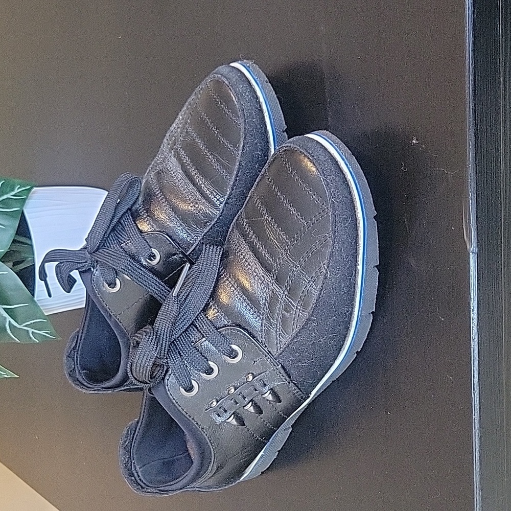 SIZE 7  Fashion  shoes gently  used